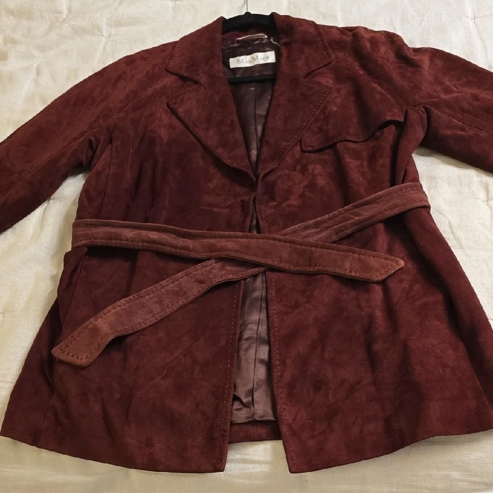 MaxMara it says